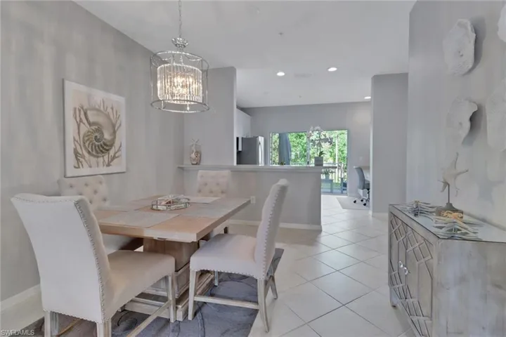3289  Lindsey  LN, Naples, FL 34109