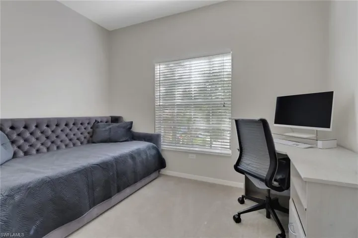 3289  Lindsey  LN, Naples, FL 34109