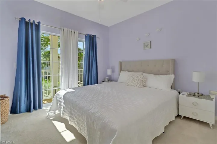3289  Lindsey  LN, Naples, FL 34109