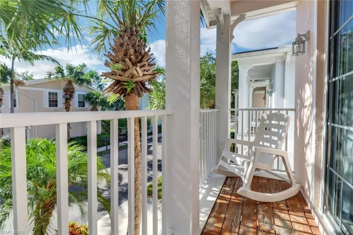 3289  Lindsey  LN, Naples, FL 34109
