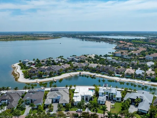 10570  Via Torino  WAY, Miromar Lakes, FL 33913