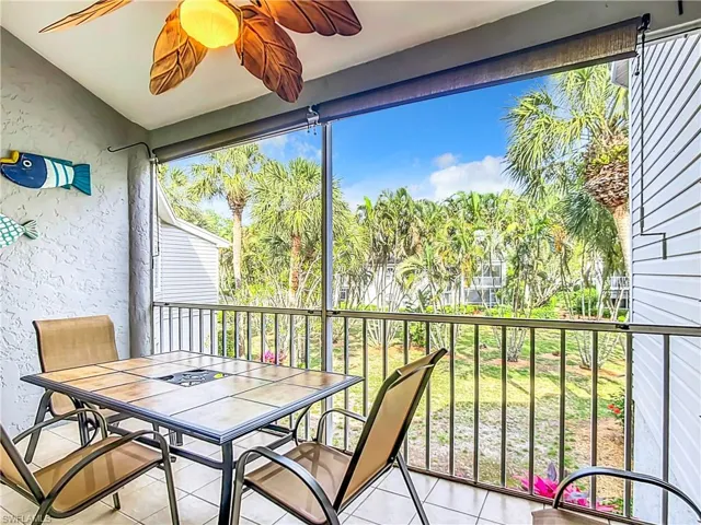2860 Citrus Lake Dr R-202, Naples, Florida 34109