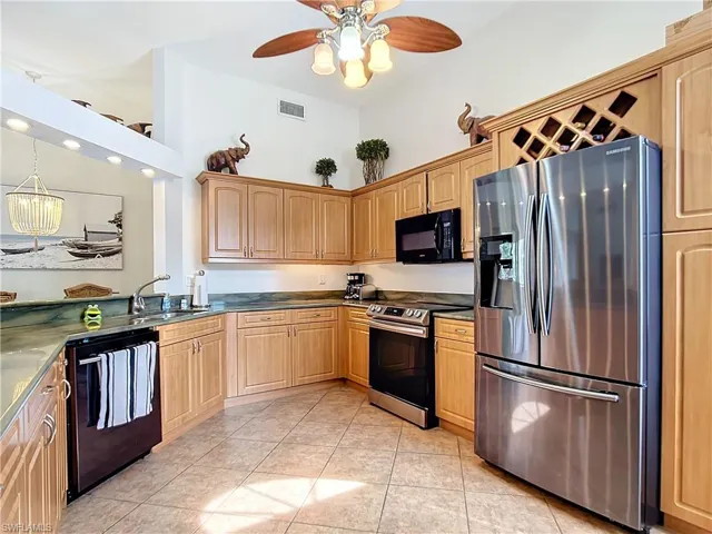 2860 Citrus Lake Dr R-202, Naples, Florida 34109