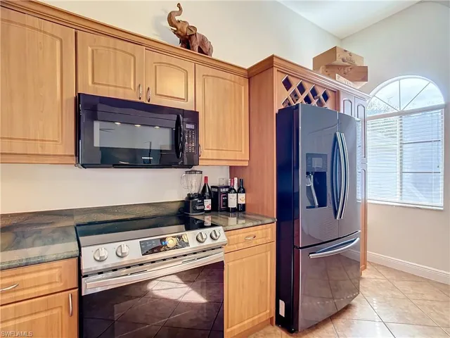 2860 Citrus Lake Dr R-202, Naples, Florida 34109