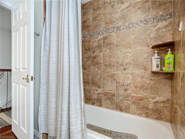2860 Citrus Lake Dr R-202, Naples, Florida 34109