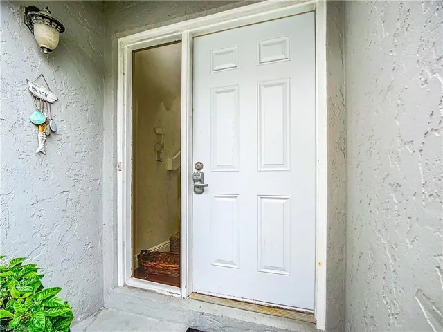 2860 Citrus Lake Dr R-202, Naples, Florida 34109