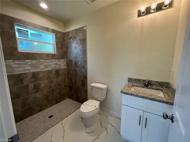 5317 30th St Sw, Lehigh Acres, Florida 33973