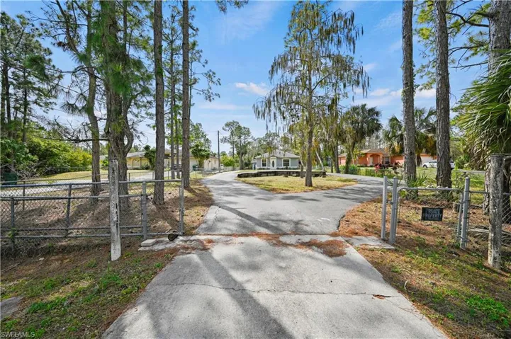 2370 31st AVE NE, NAPLES FL 34120