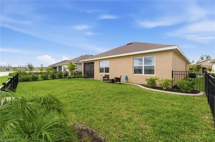 20337 Camino Torcido Loop, North Fort Myers, Florida 33917