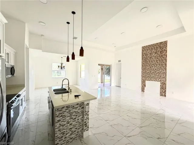 401 Prospect Ave, Lehigh Acres, Florida 33972