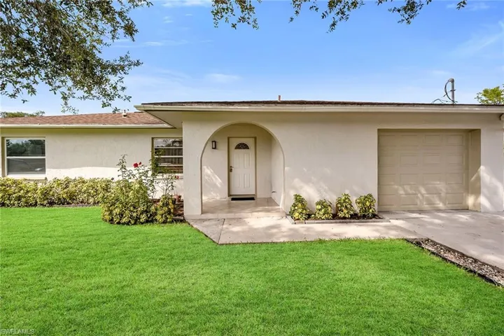 4949  22nd SW PL, Naples, FL 34116