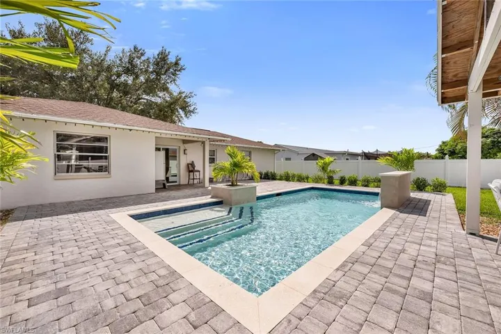4949  22nd SW PL, Naples, FL 34116