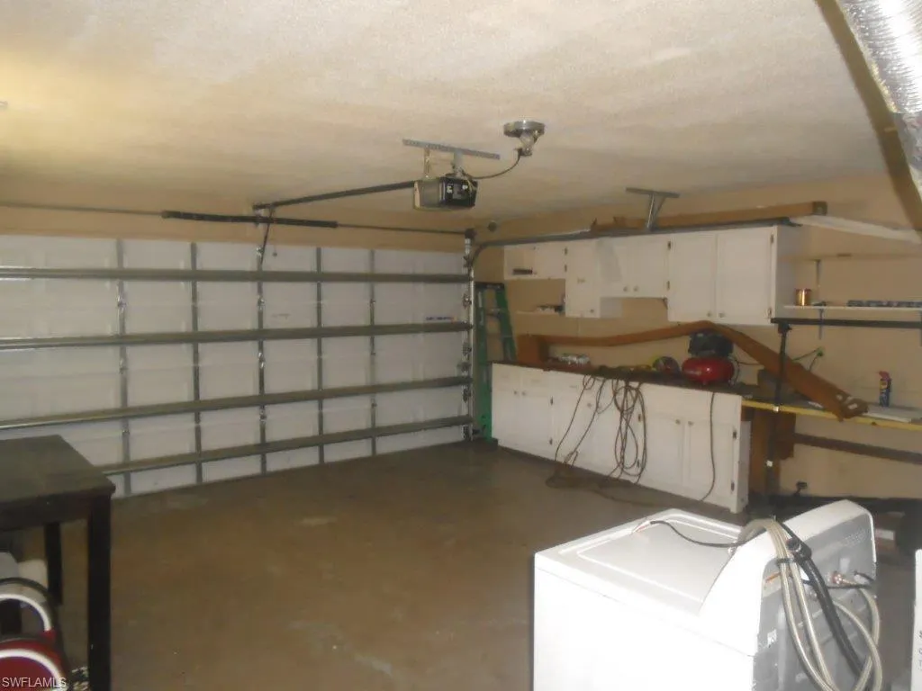 2119 Hibiscus RD, Fort Myers, FL 33905,225055592