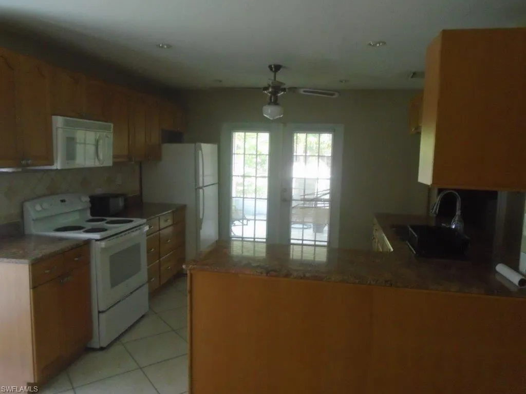 2119 Hibiscus RD, Fort Myers, FL 33905,225055592