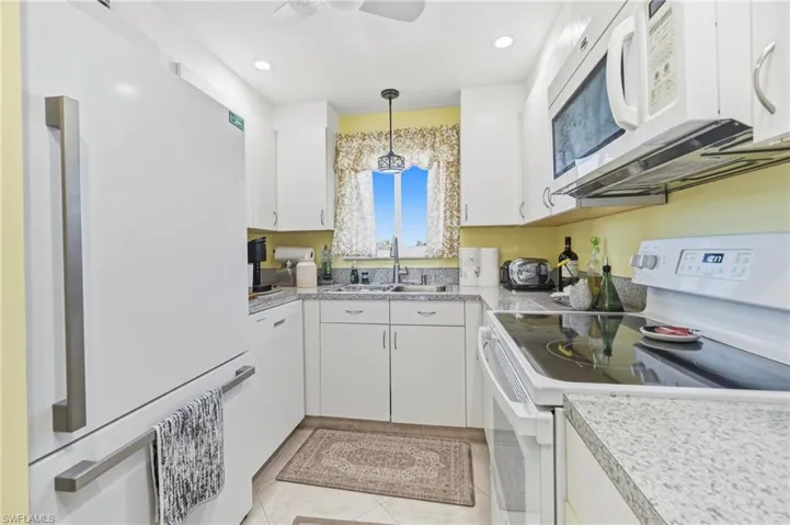 1010 Manatee Rd B304, Naples, Florida 34114