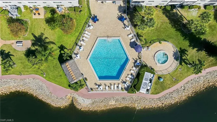 1010 Manatee Rd B304, Naples, Florida 34114