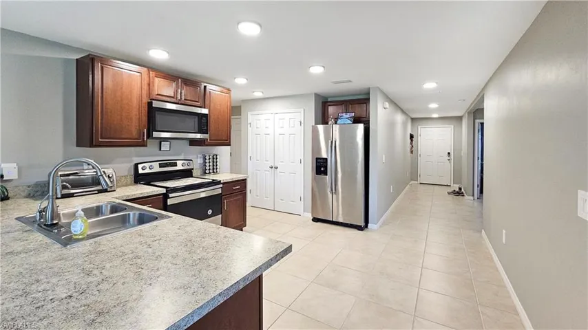 480 Windermere Dr, Lehigh Acres Fl 33972