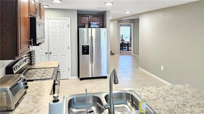 480 Windermere Dr, Lehigh Acres Fl 33972