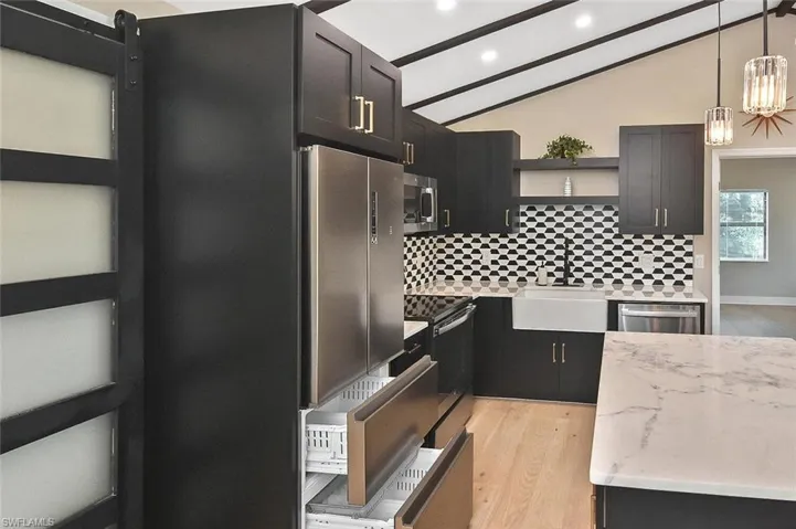 French-door refrigerator has two freezer drawers.
