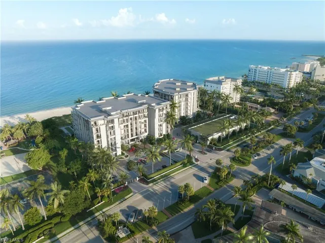 1601 Gulf Shore Blvd N 302, Naples, Florida 34102