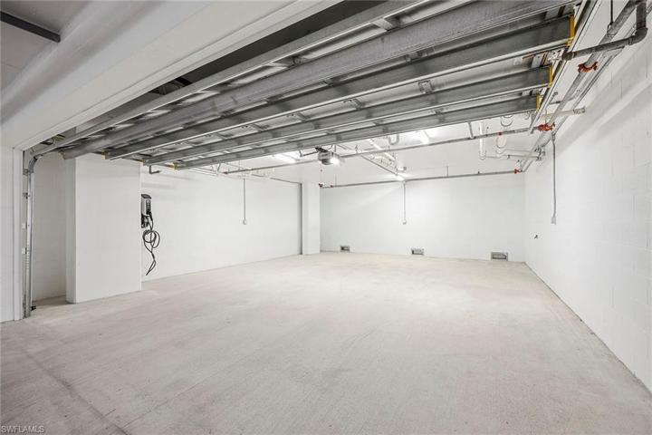 2 CAR PRIVATE GARAGE