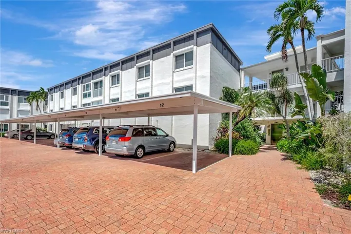 La Villa Riviera