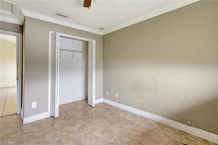 1726 NE 17th TER, CAPE CORAL FL 33909