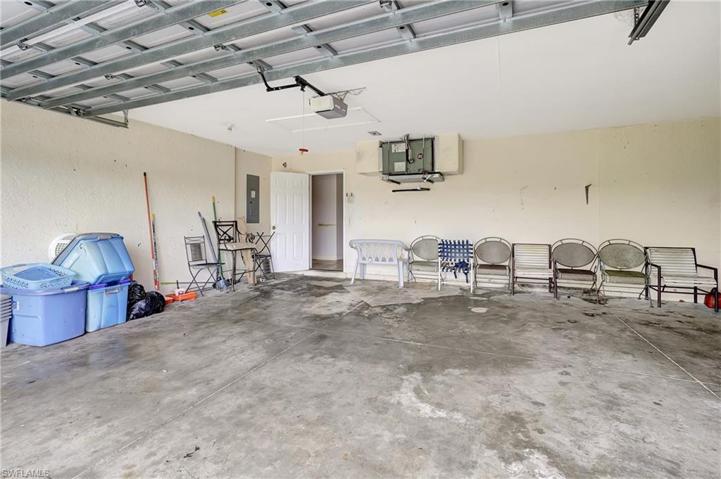 1726 NE 17th TER, CAPE CORAL FL 33909
