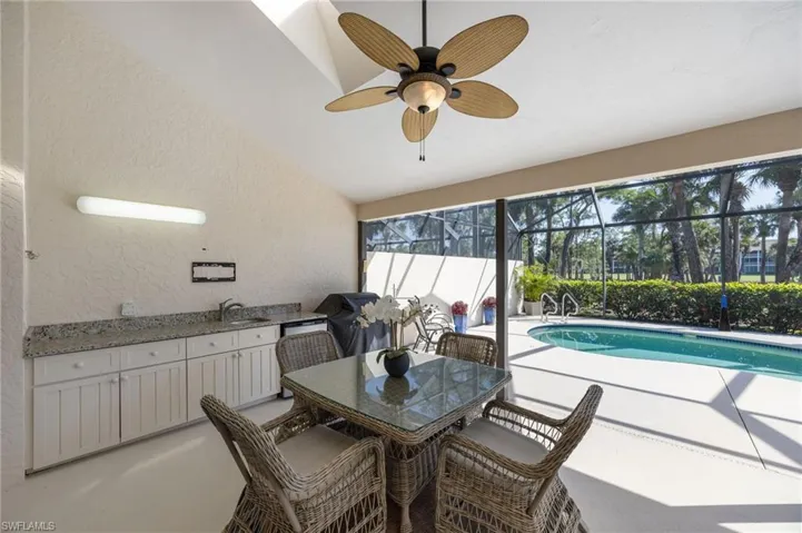Oversized Lanai