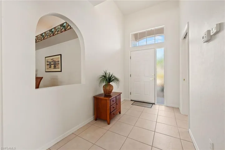 8732  Manderston  CT, Fort Myers, FL 33912
