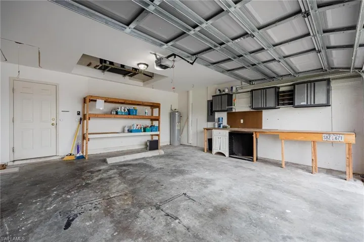 1323 Se 21st Ave, Cape Coral Fl 33990