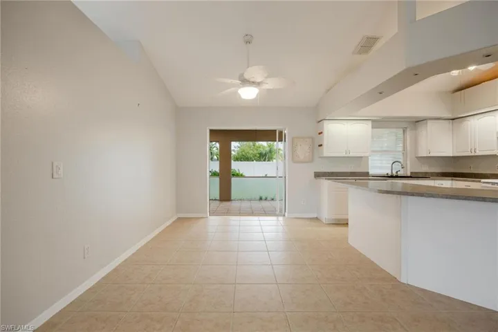 1323 Se 21st Ave, Cape Coral Fl 33990