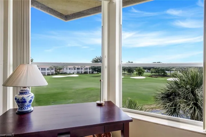 1895  Les Chateaux  BLVD, Naples, FL 34109