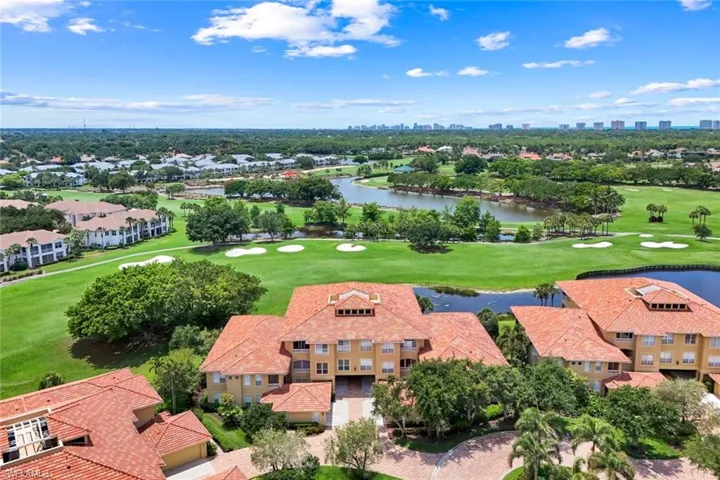 1895  Les Chateaux  BLVD, Naples, FL 34109