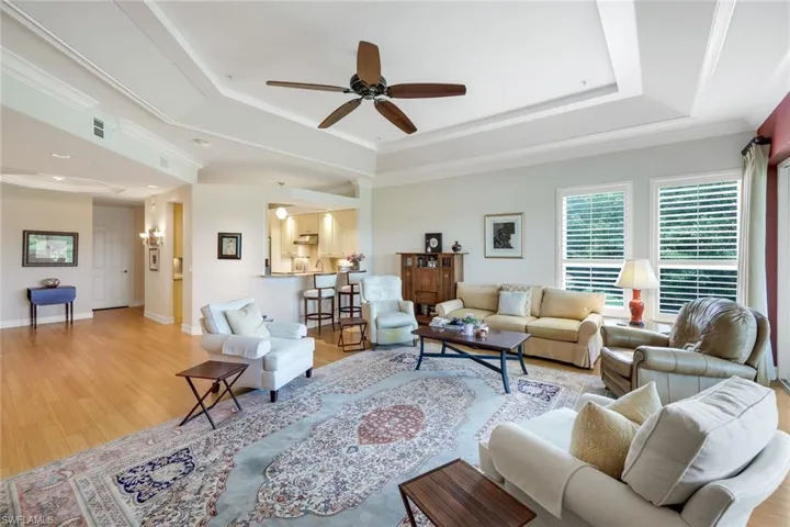 1895  Les Chateaux  BLVD, Naples, FL 34109