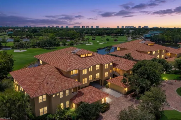 1895  Les Chateaux  BLVD, Naples, FL 34109