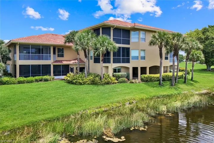 1895  Les Chateaux  BLVD, Naples, FL 34109