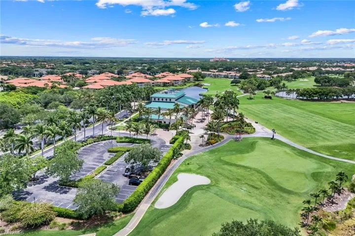 1895  Les Chateaux  BLVD, Naples, FL 34109