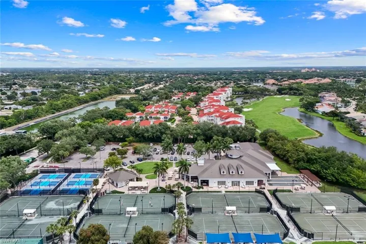 1895  Les Chateaux  BLVD, Naples, FL 34109