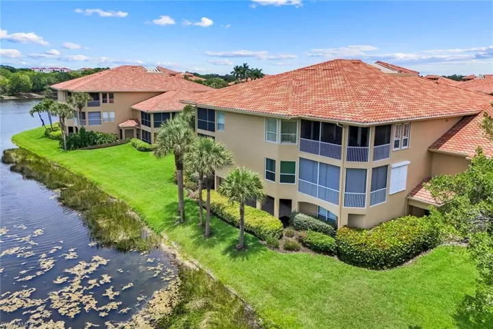 1895  Les Chateaux  BLVD, Naples, FL 34109
