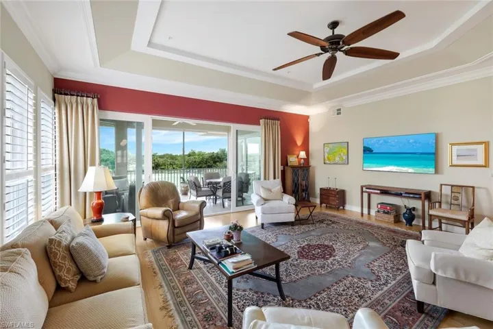 1895  Les Chateaux  BLVD, Naples, FL 34109