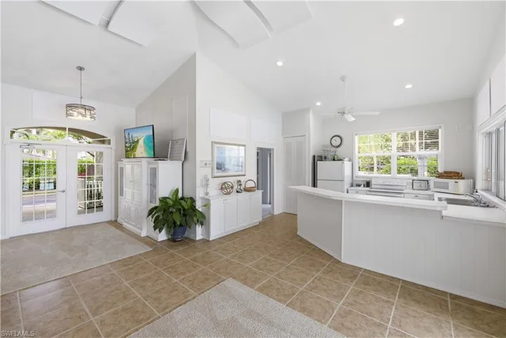 3442 Pointe Creek Ct 201, Bonita Springs, Florida 34134