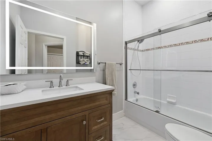 3442 Pointe Creek Ct 201, Bonita Springs, Florida 34134