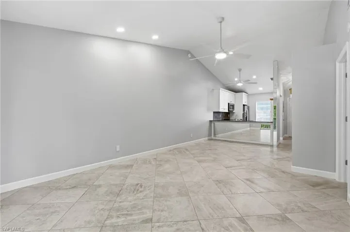 1706 Kings Lake Blvd 203, Naples, Florida 34112
