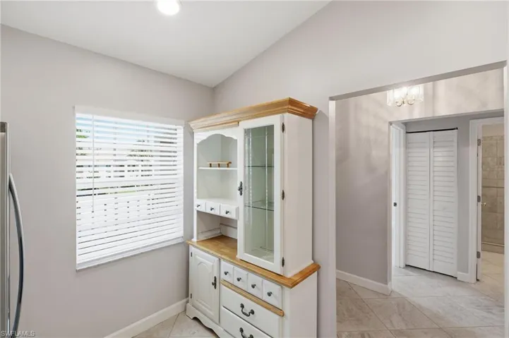1706 Kings Lake Blvd 203, Naples, Florida 34112