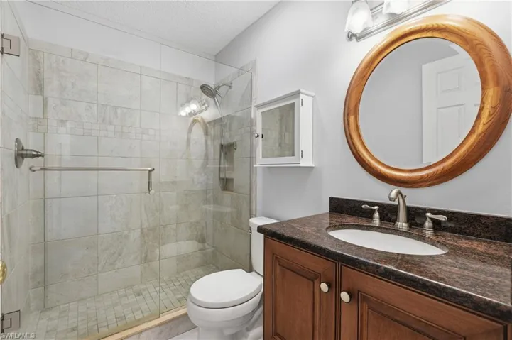 1706 Kings Lake Blvd 203, Naples, Florida 34112