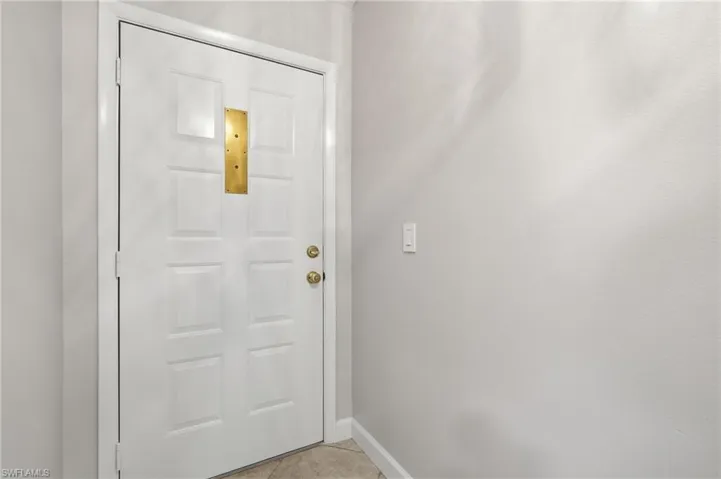1706 Kings Lake Blvd 203, Naples, Florida 34112