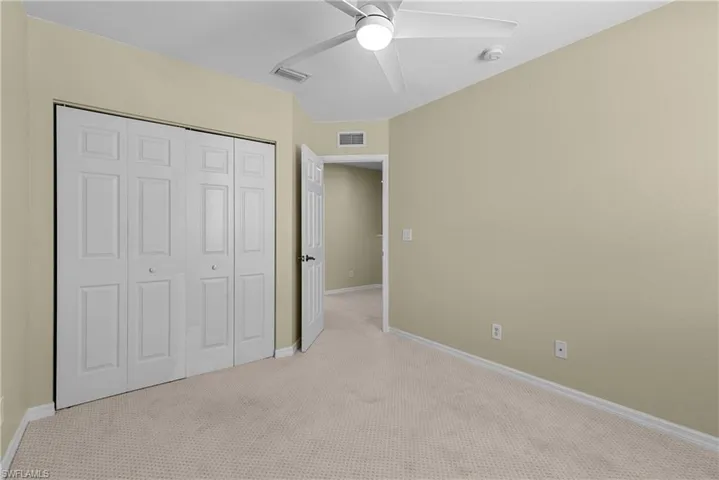 9555  Roundstone  CIR, Fort Myers, FL 33967