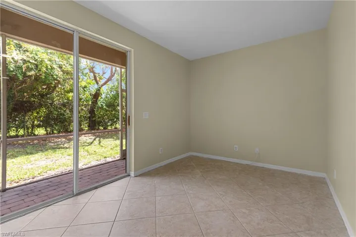 9555  Roundstone  CIR, Fort Myers, FL 33967