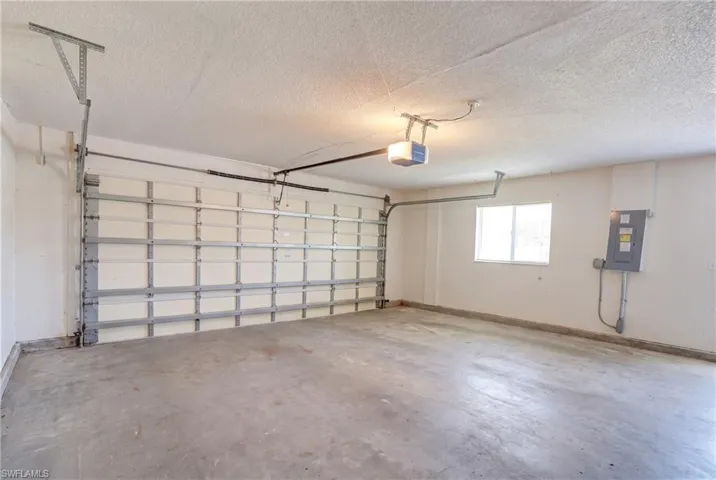 3722 Se 6th Ave, Cape Coral, Florida 33904